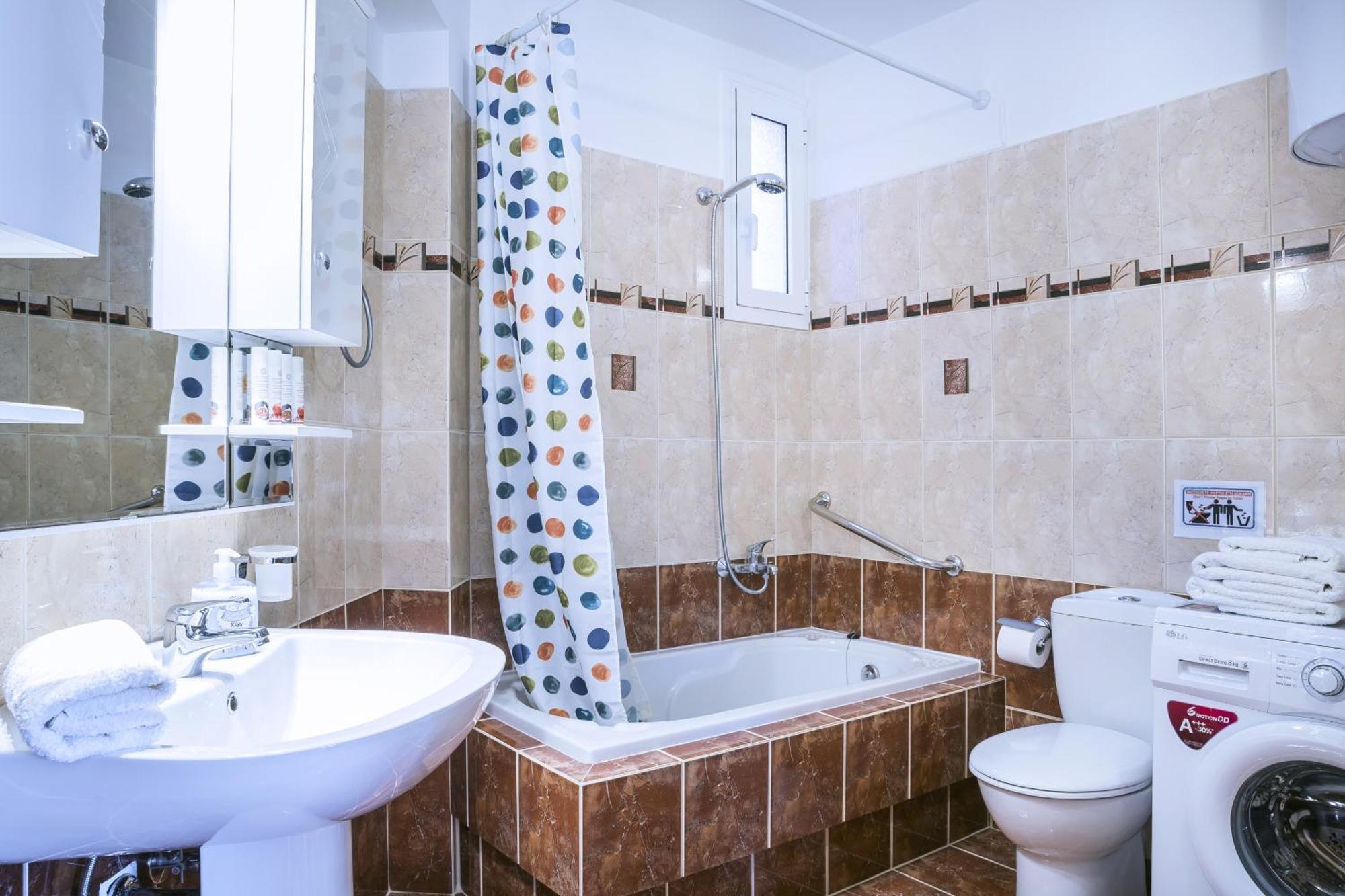 Blue Lagoon Luxury Apartment B2 아르고스톨리온 외부 사진